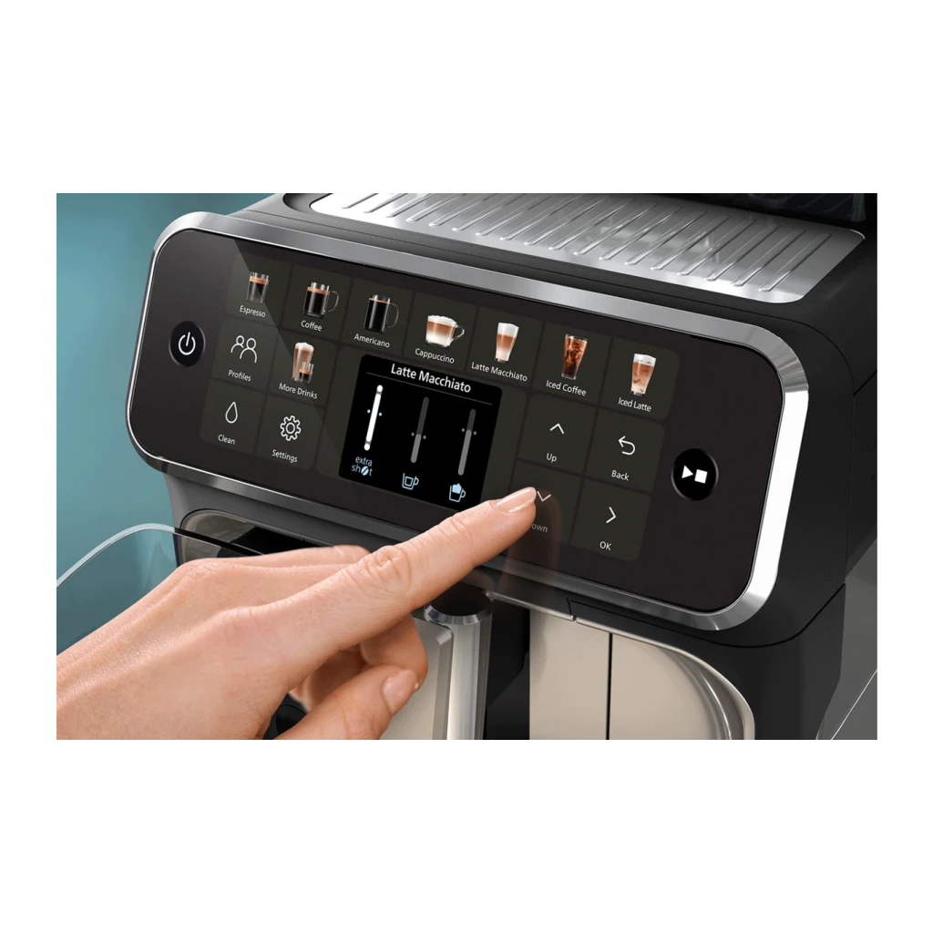 Cafetera Superautomática Philips Serie 5500 EP5547/90 Molinillo Cerámico LatteGo Gris, en uso: dedo seleccionando Latte
