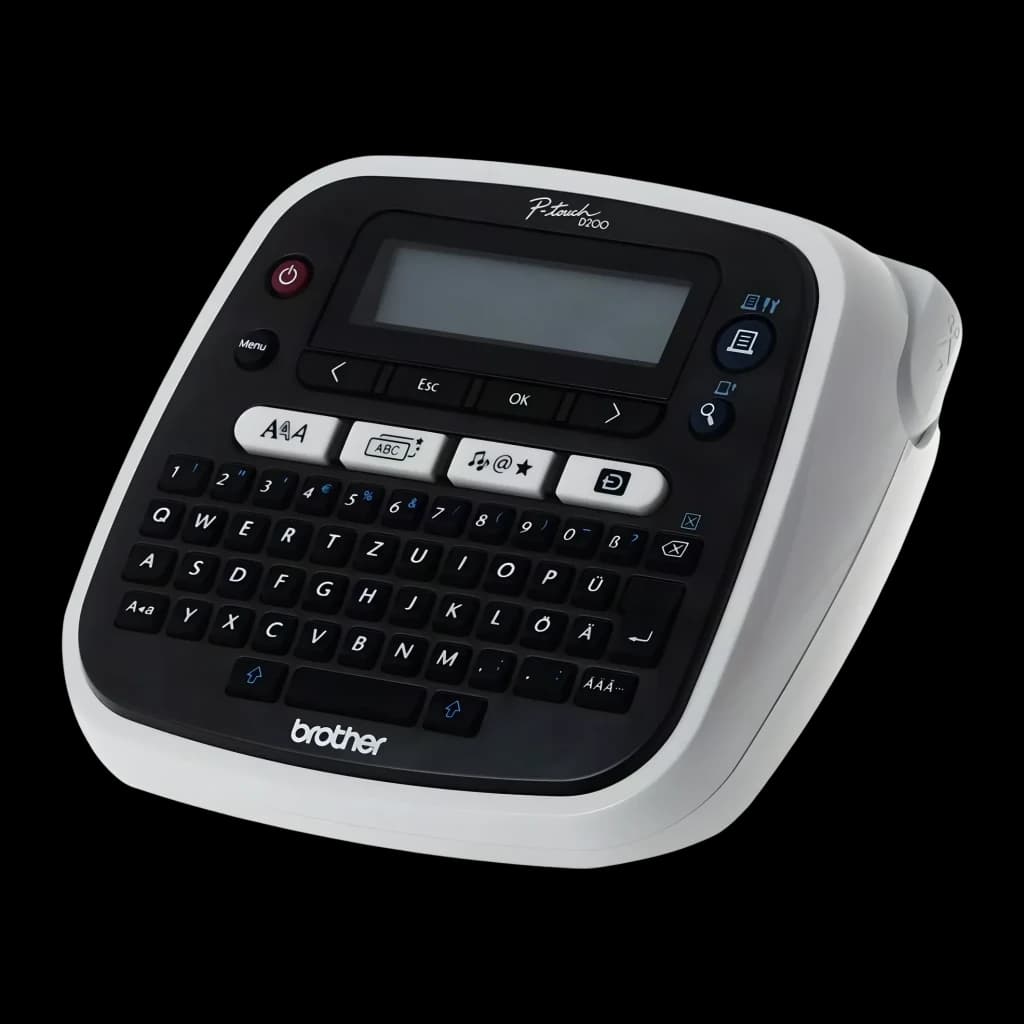 Impressora de etiquetas Brother P-touch PT-D200BW, detalhe: teclado QWERTY, ecrã LCD e botão de energia vermelho visíveis