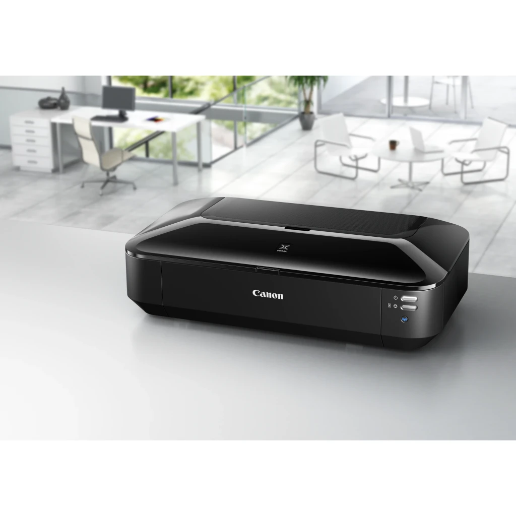Impresora de inyección Canon PIXMA iX6850 No multifunción Tinta Color Negro, en uso: vista frontal en oficina moderna