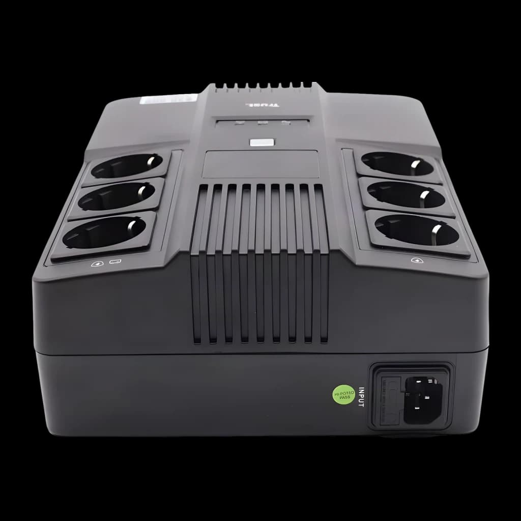 Onduleur Trust Maxxon 800VA Offline 360W Noir, détail: 6 prises Schuko, grille de ventilation et connecteur INPUT arrière