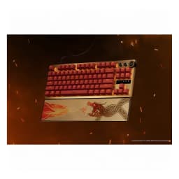 Clavier Gaming Razer Huntsman V3 Pro Tenkeyless CS2 Edition Or, en utilisation: vue dessus flottante avec touches rouges