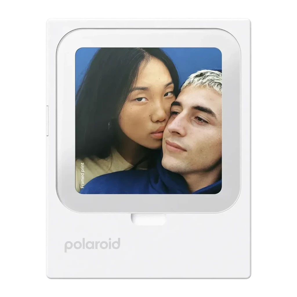 Impresora fotográfica Polaroid Hi-Print 3x3 Sublimación Bluetooth Blanco, detalle: impresión enmarcada de pareja en cuerpo