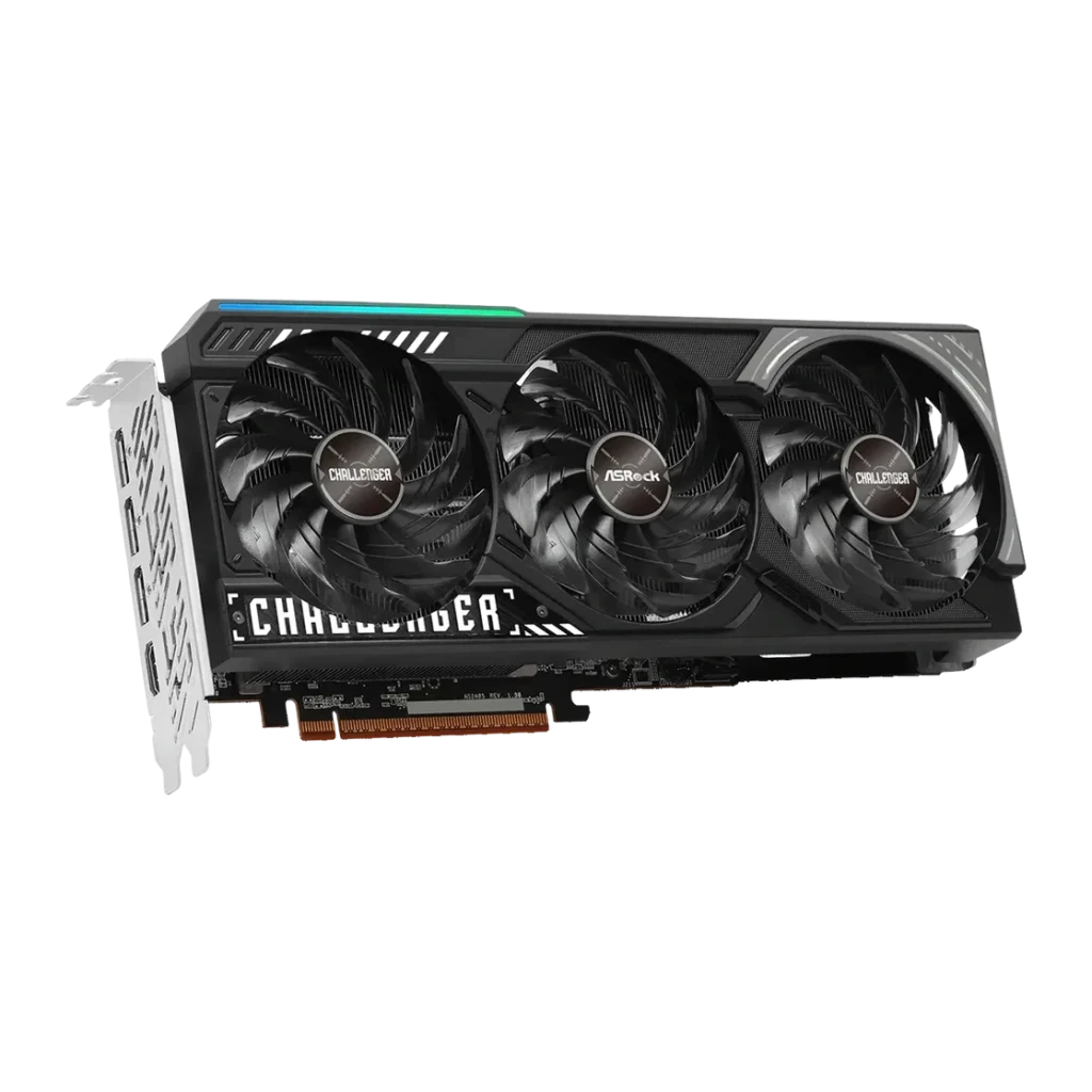 ASRock Radeon RX 9070 Challenger 16 Go GDDR6, détail: vue en angle avec trois ventilateurs, bandeau RGB et inscription
