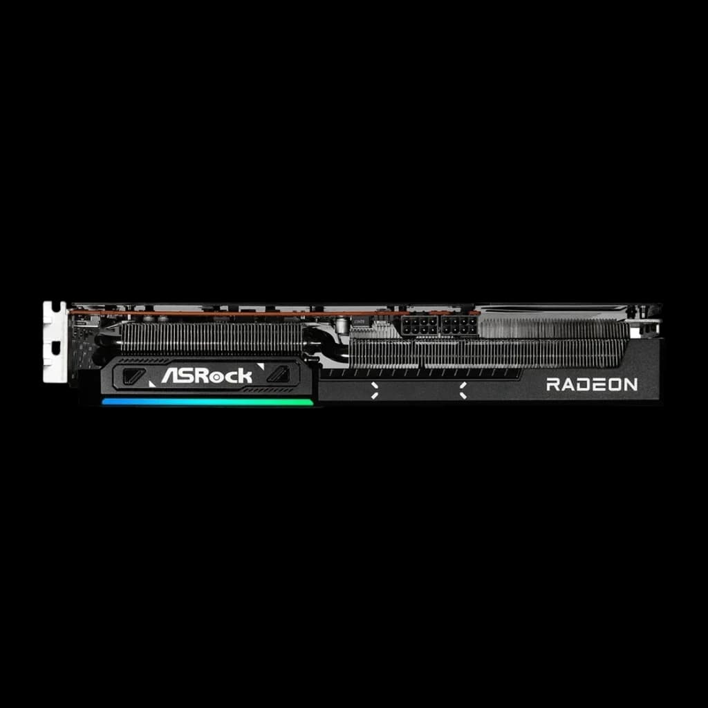 ASRock Radeon RX 9070 Challenger 16 Go GDDR6, détail latéral: connecteurs d'alimentation, dissipateur avec caloducs