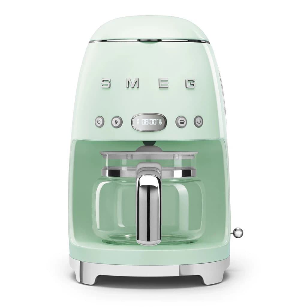 Cafetera de Goteo SMEG 1,4L 1050W Verde DCF02PGEU, vista frontal: logo cromado, pantalla digital y jarra de vidrio