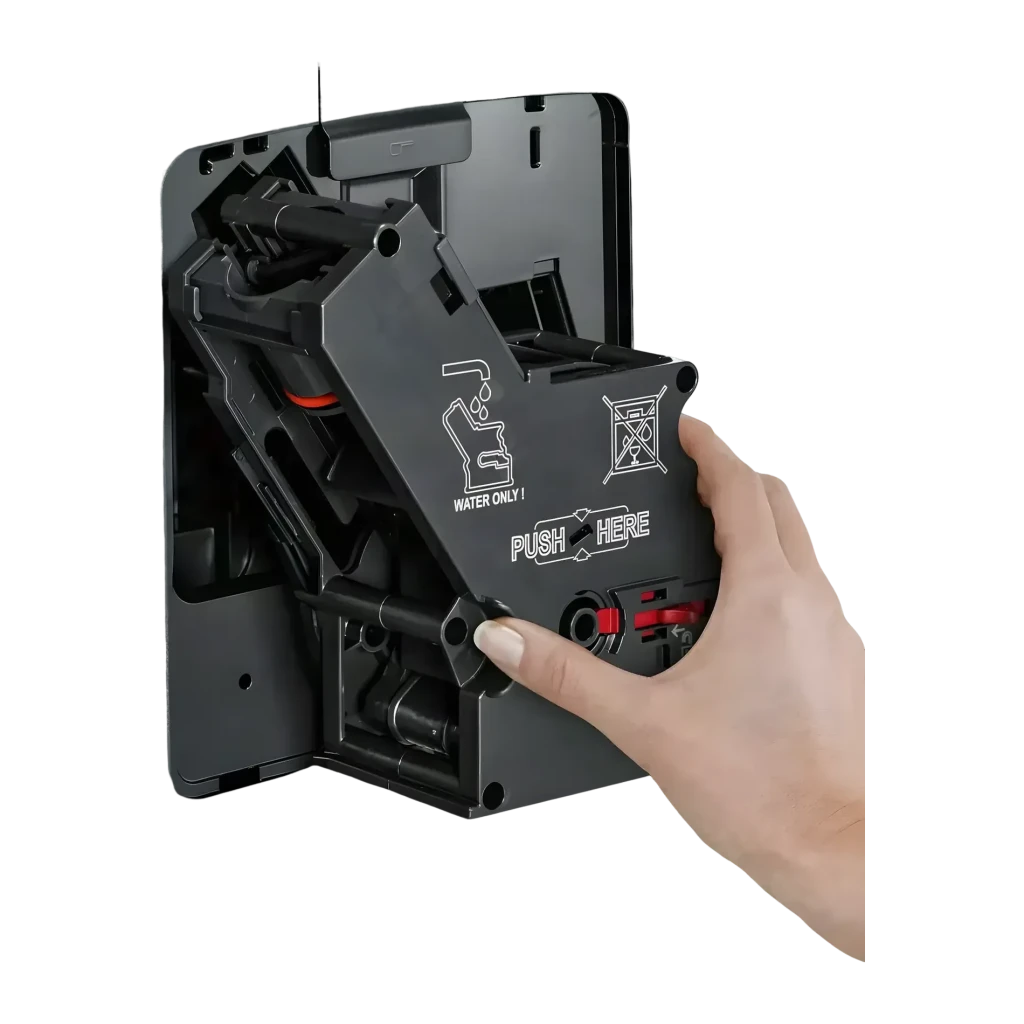 Cafetera Superautomática Siemens EQ.6 Plus S400 TE654319RW Molinillo Integrado Negro, detalle: mano extrayendo el grupo