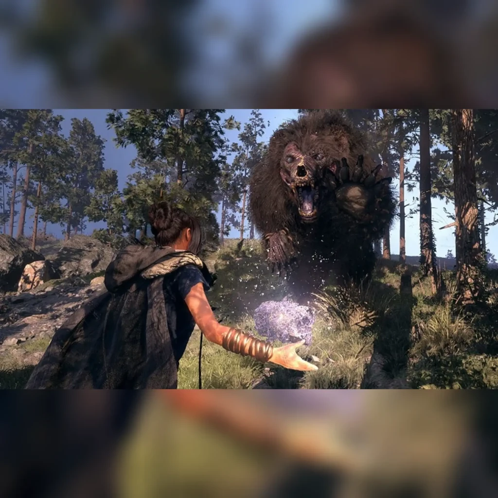 Videojuego Square Enix Forspoken Estándar PS5, en uso: protagonista lanzando magia púrpura contra bestia gigante en bosque