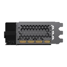 Inno3D GeForce RTX 5090 X3 32GB GDDR7, detalle: bracket trasero con rejilla triangular y 3 DisplayPort más 1 HDMI dorados