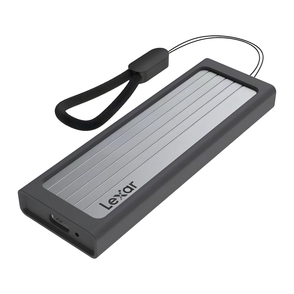 Boîtier SSD Lexar NVMe M.2 jusqu'à 4 To USB-C 10 Gbps Argent LPAE06N, vue de face: panneau argenté strié, cadre gris, port
