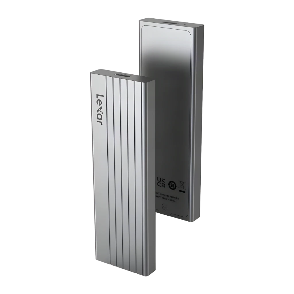 Boîtier SSD Lexar NVMe M.2 jusqu'à 4 To USB-C 10 Gbps Argent LPAE06N, détail: face avant striée avec logo Lexar et face