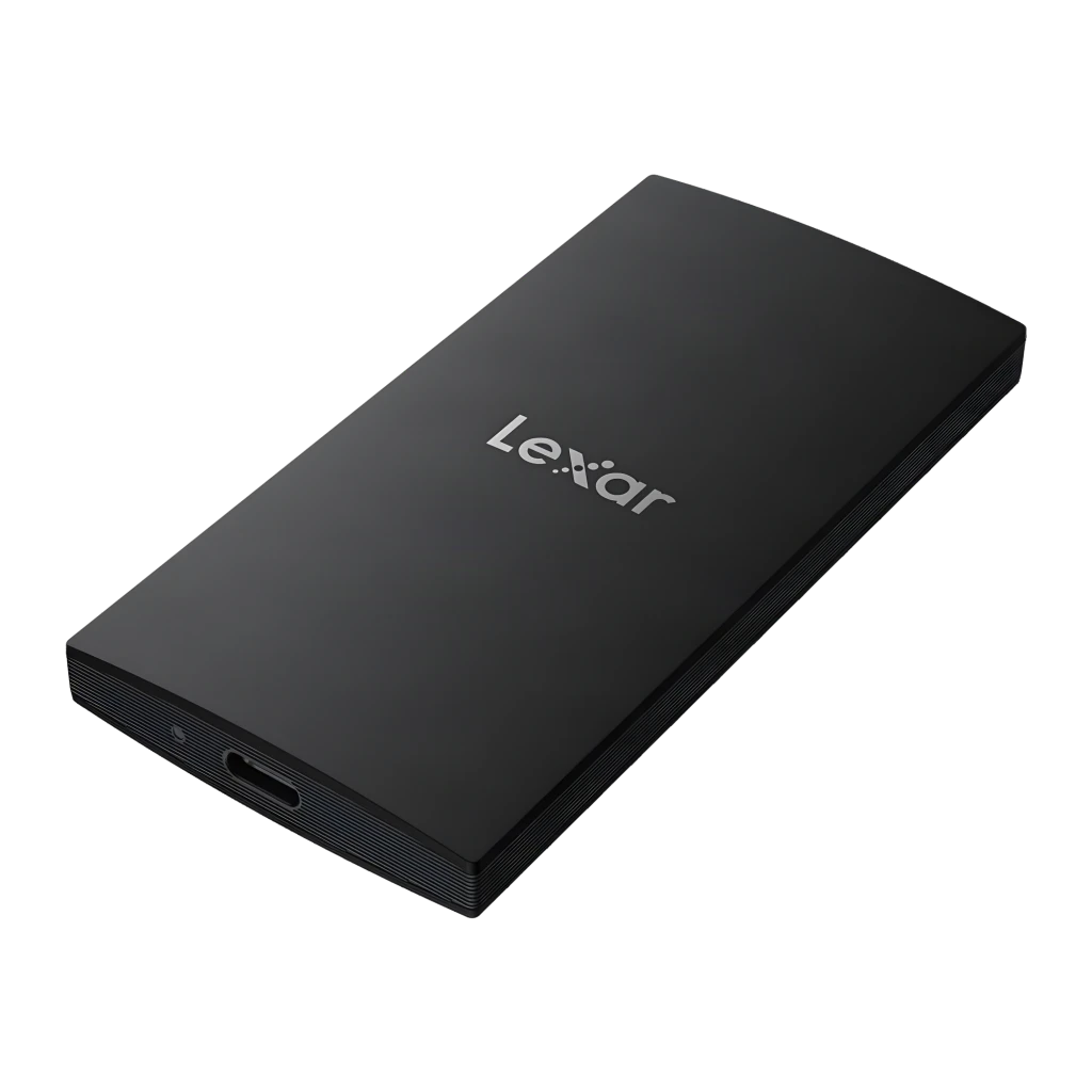 SSD Externo Lexar SL300 2TB IP54 USB-C USB 3.2 Gen 2 Preto, detalhe: vista em perspetiva, logo Lexar na tampa e porta USB-C