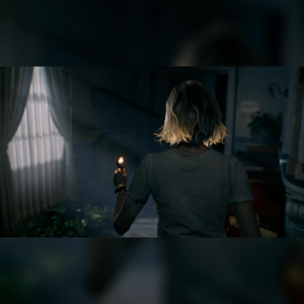 Videojuego Capcom Resident Evil Requiem Xbox Series X, en uso: protagonista de espaldas con vela en habitación oscura