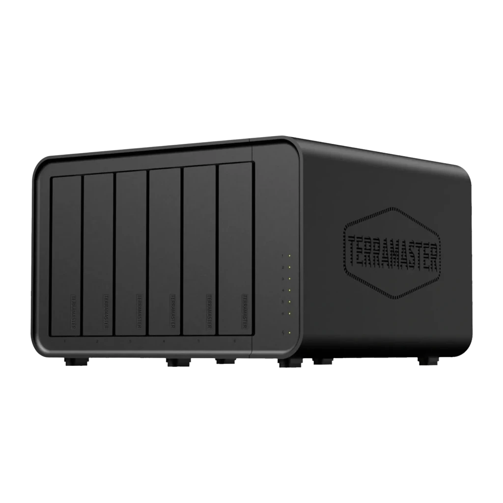 Serveur NAS TerraMaster 8 Go Noir 6 Baies Sans Disques 2× 2,5GbE F6-424, vue avant: châssis noir avec 6 baies et logo