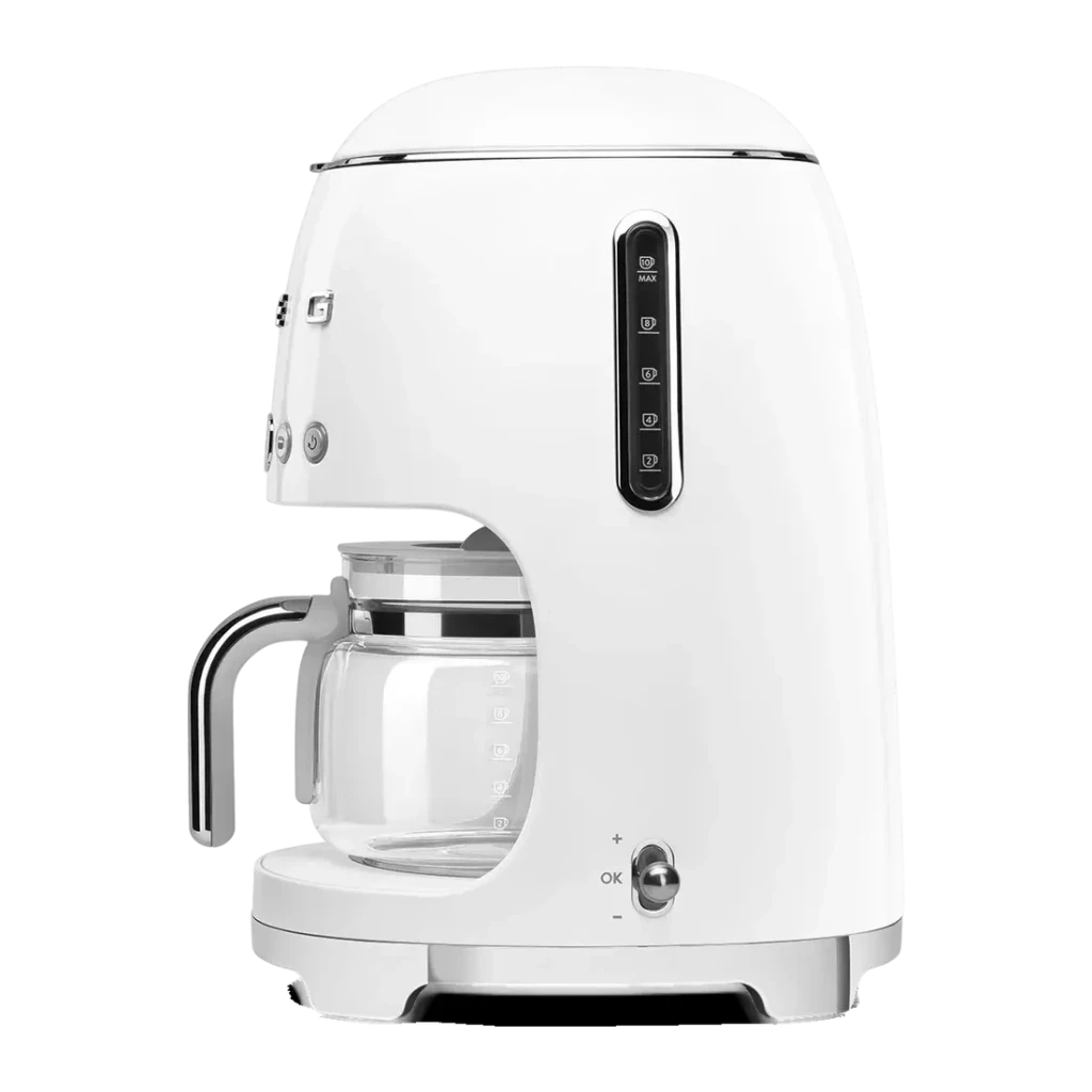 Cafetera de goteo Smeg 1,4L 1050W Blanco DCF02WHEU, detalle lateral: indicador de nivel, jarra de vidrio con asa cromada