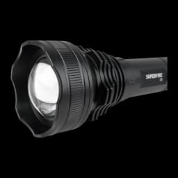 Lampe torche LED Superfire L3 P90 Noir Rechargeable 2700 lumens 400 m, détail: lentille frontale convexe, lunette dentée