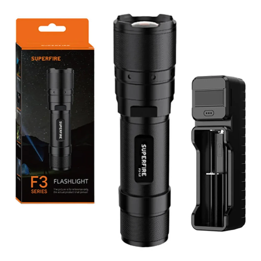 Lanterna LED SUPERFIRE Preto Recarregável 570 Lúmens 260m F3-L2, conteúdo da caixa: lanterna, carregador e caixa laranja