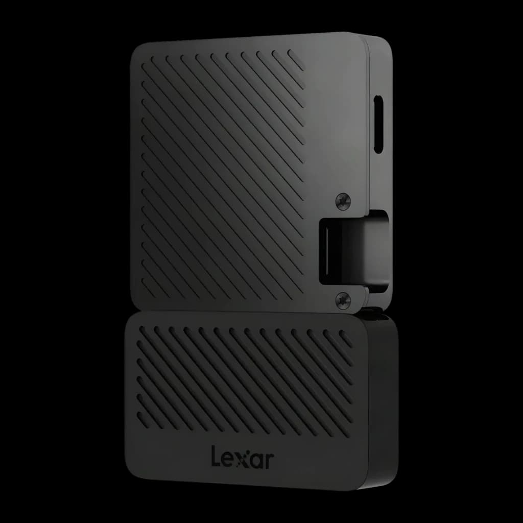 SSD portátil Lexar Professional SL400 2TB USB-C 3.2 Gen 2 IP65 Preto, vista traseira: textura diagonal canelada, clipe