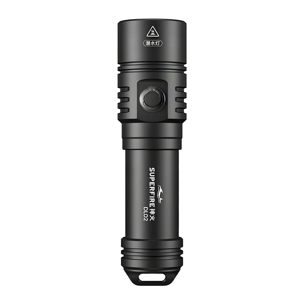 Lanterna LED Superfire DL02 Preto Bateria 26650 recarregável 2000 lúmens 250 m, detalhe: corpo completo com botão lateral