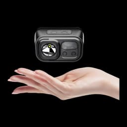 Lampe frontale Superfire Noir Rechargeable USB-C 350 lumens 120 m HL23-S, détail: taille compacte au-dessus d'une paume, LED