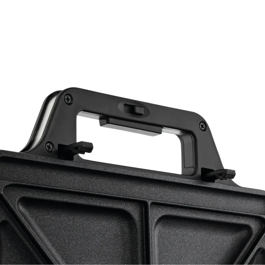 Sandwichera WMF Lono 800W 2 sándwiches Plata, detalle: asa con cierre de seguridad y placas antiadherentes triangulares