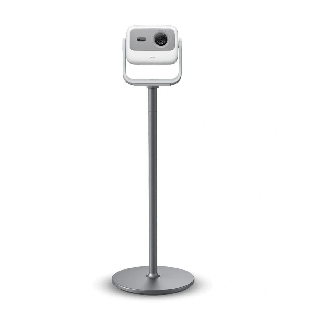 Soporte de suelo JMGO Floor Stand P062 Gris Ángulo ajustable, en uso: vista frontal con proyector montado, poste y base