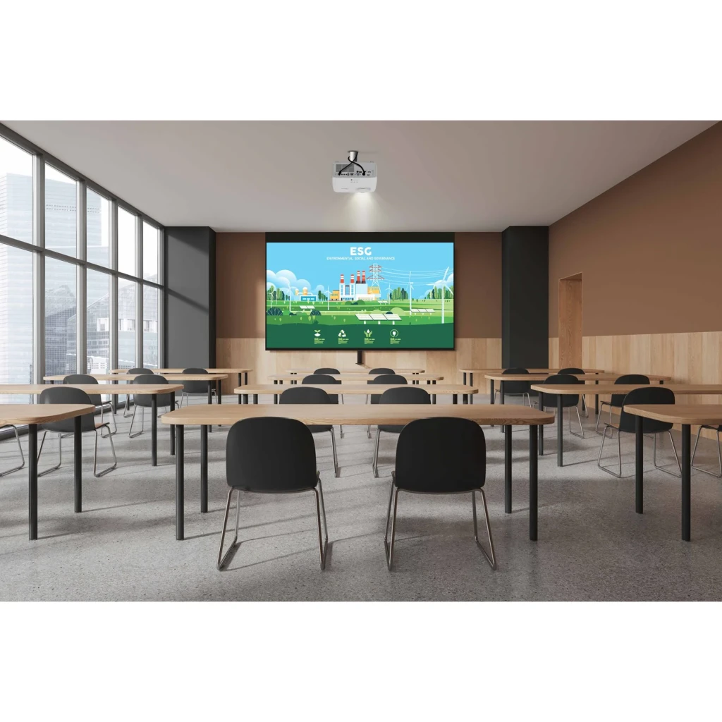 Projetor Optoma Laser 1080p 4000 Lúmens ANSI DLP Branco ZH361, em uso: montado no teto projetando apresentação ESG em sala