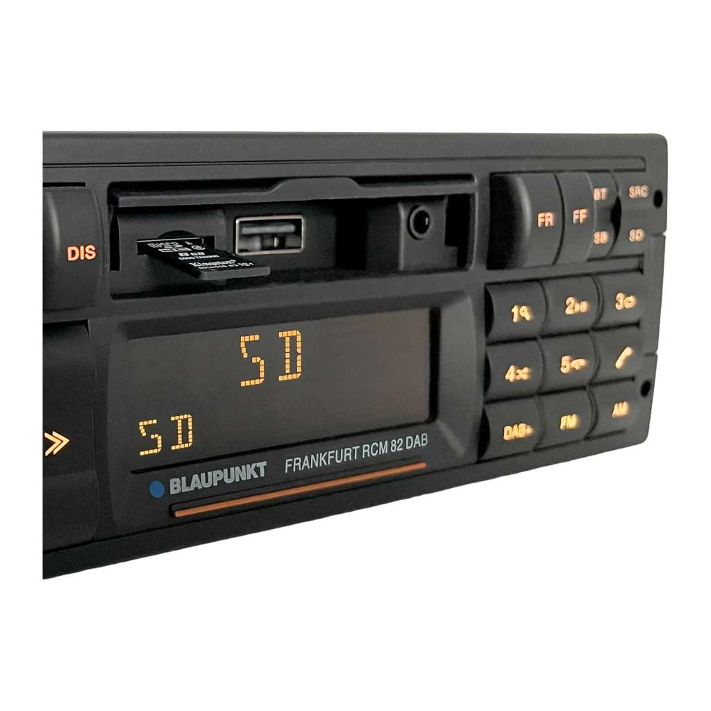 Autorradio Blaupunkt Frankfurt RCM 82 DAB Negro 1 DIN Bluetooth, detalle: pantalla LED, ranura SD, puerto USB y botones