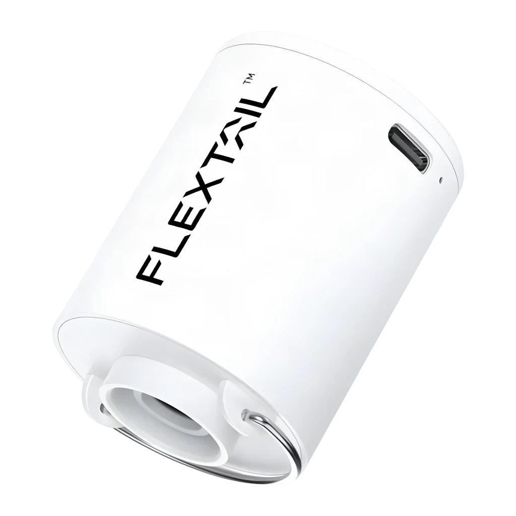 Hinchador Eléctrico Portátil Flextail Tiny Pump X 2024 Blanco, detalle: puerto USB-C lateral y boquilla inferior visibles