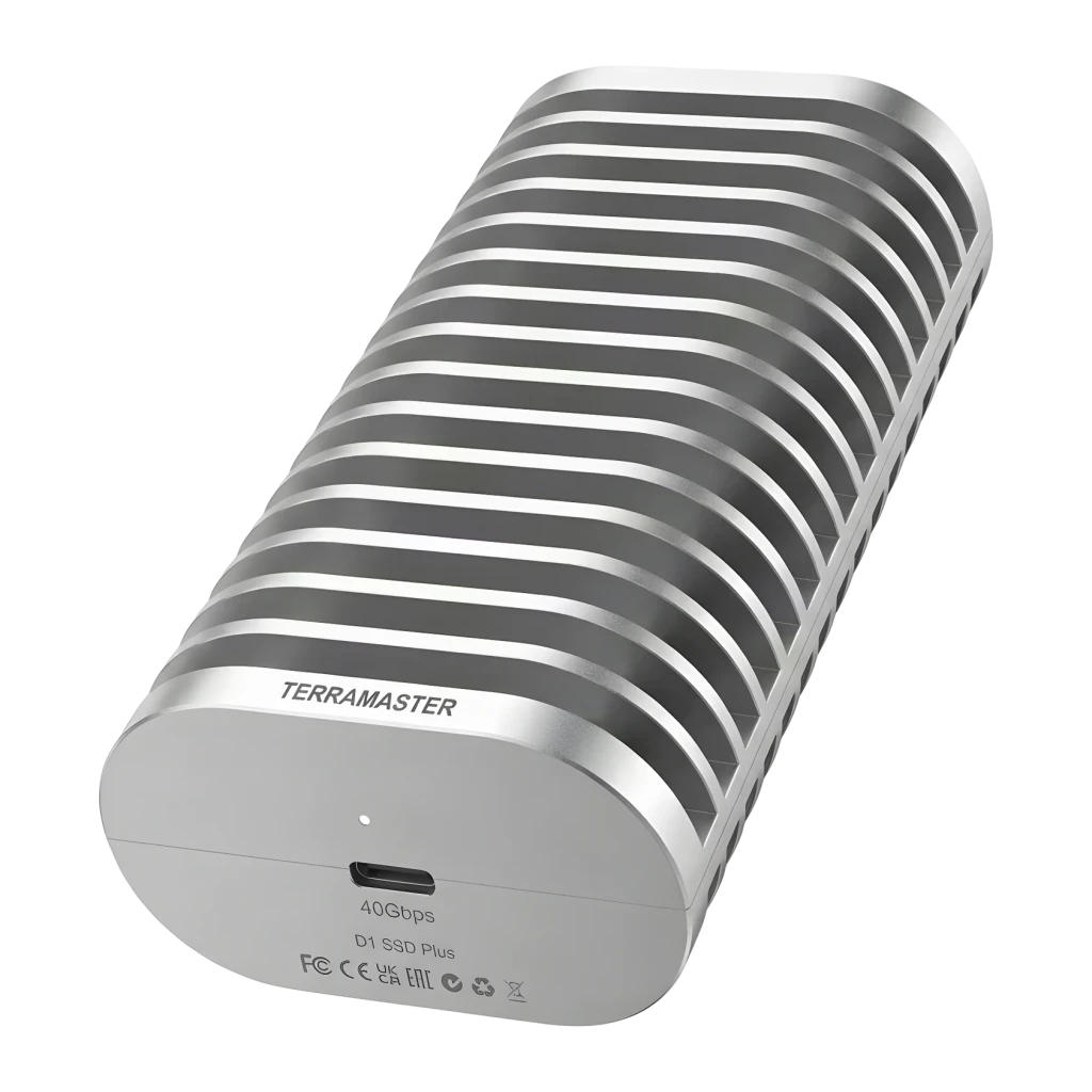 Boîtier externe TerraMaster D1 SSD Plus M.2 NVMe USB4 8 To max 40Gb/s Gris, vue de face: boîtier gris avec ailettes