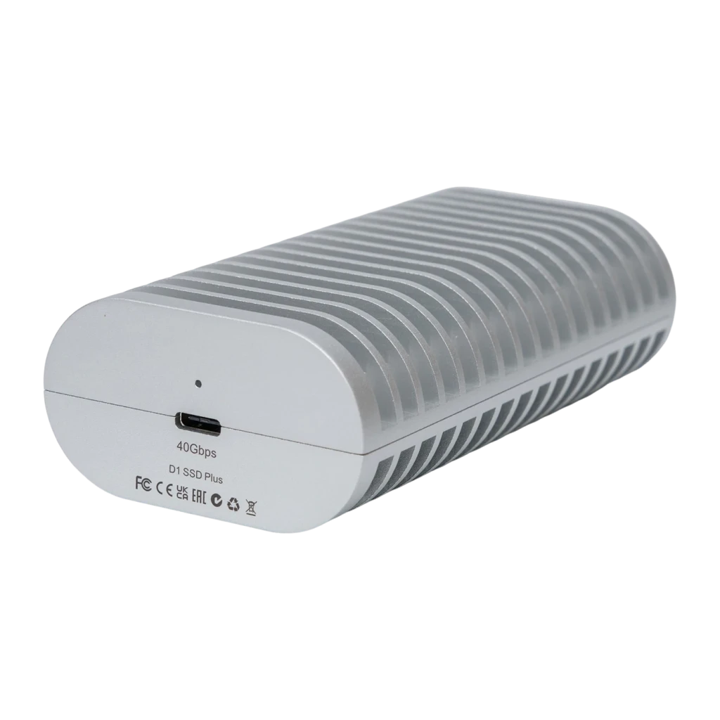 Boîtier externe TerraMaster D1 SSD Plus M.2 NVMe USB4 8 To max 40Gb/s Gris, détail: port USB-C, mention 40Gbps et ailettes