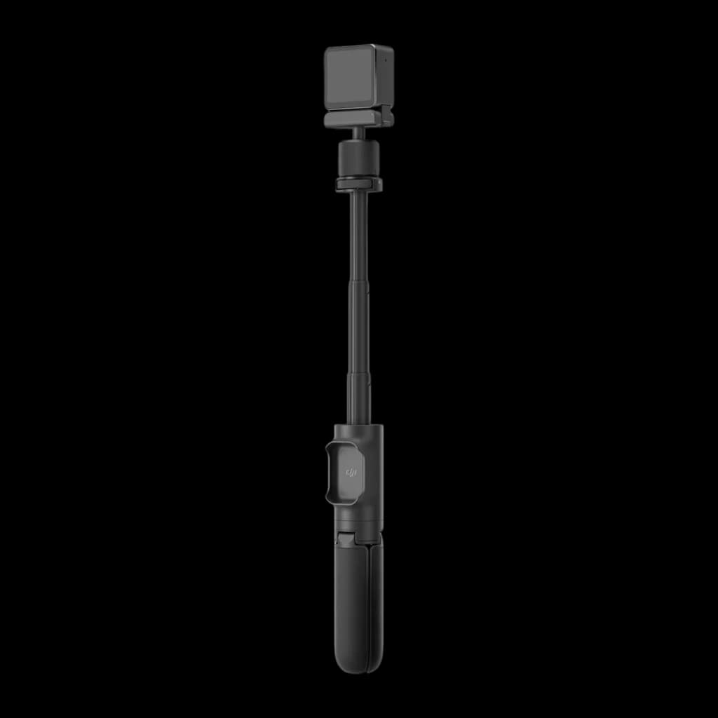 Pértiga Extensível DJI com Comando à Distância Action 2 Preto, em uso: pértiga estendida com câmara no topo e comando