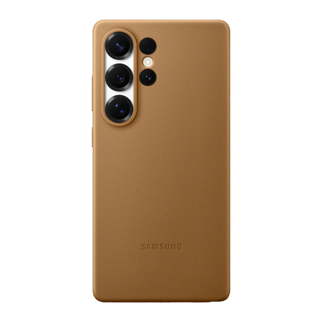 Funda para móvil Samsung Kindsuit Case Galaxy S25 Ultra Marrón, vista trasera: textura cuero marrón y módulo de cámaras