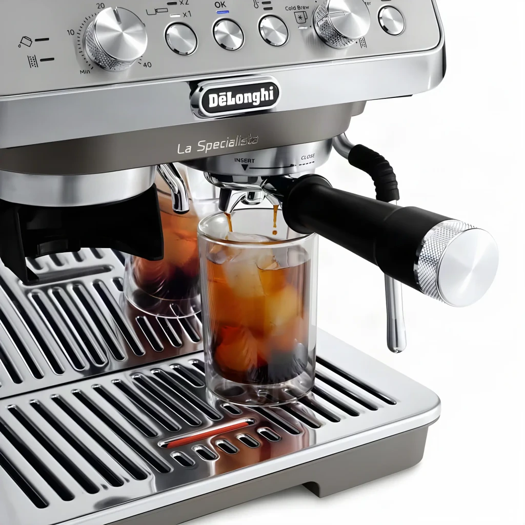 Cafetera Express De'Longhi La Specialista Arte Evo 1,7L Molinillo Acero Inox 8 Posiciones Gris EC9255M, en uso: extracción
