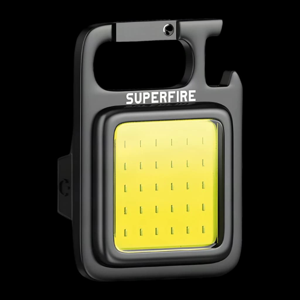 Lampe de poche LED Superfire MX16 Noir Rechargeable USB-C 600 lumens, détail: panneau COB jaune et mousqueton intégré en haut