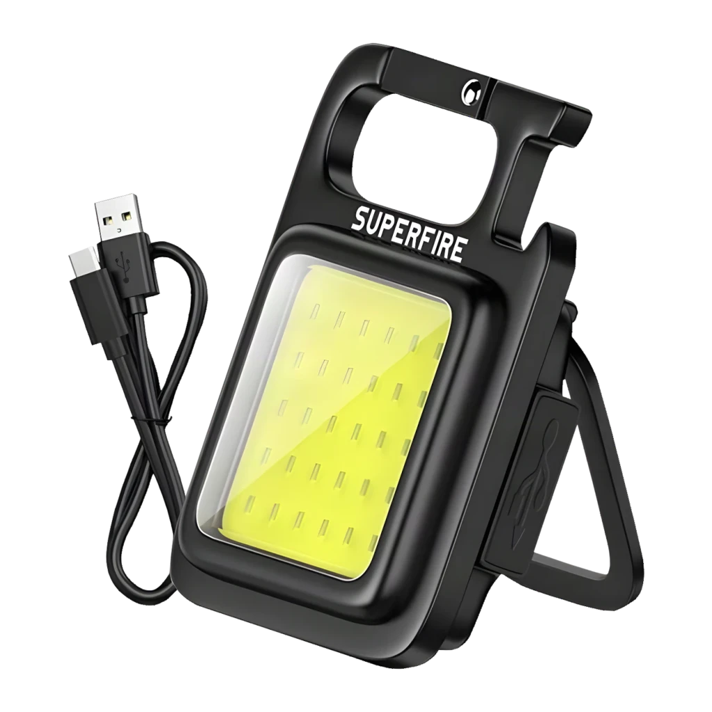 Lampe de poche LED Superfire MX16 Noir Rechargeable USB-C 600 lumens, détail: panneau COB frontal, support pliable et câble