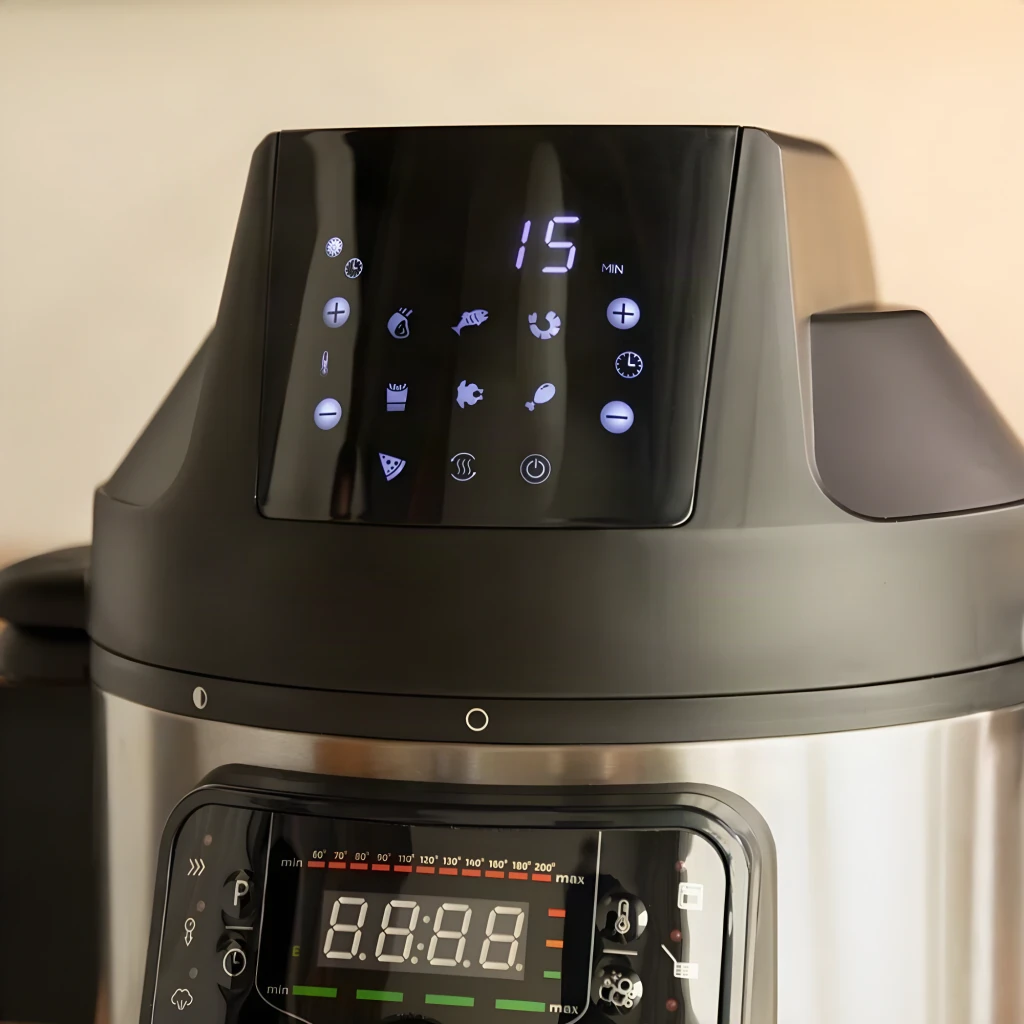 Autocuiseur programmable Cecotec GM H Fry 6L Noir, détail: panneau tactile supérieur avec icônes et affichage digital 15 min