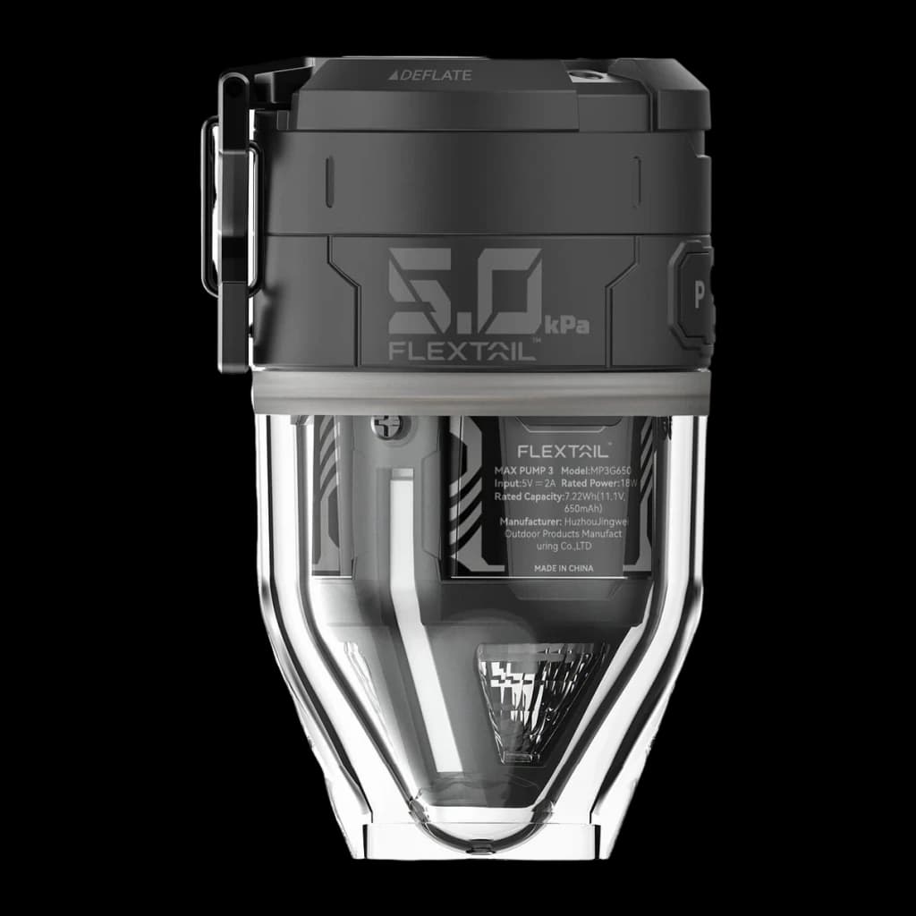 Pompe Portable Flextail Max Pump 3 Noir USB-C 300lm 6 embouts, vue avant: corps noir avec logo 5.0 kPa et chambre inférieure