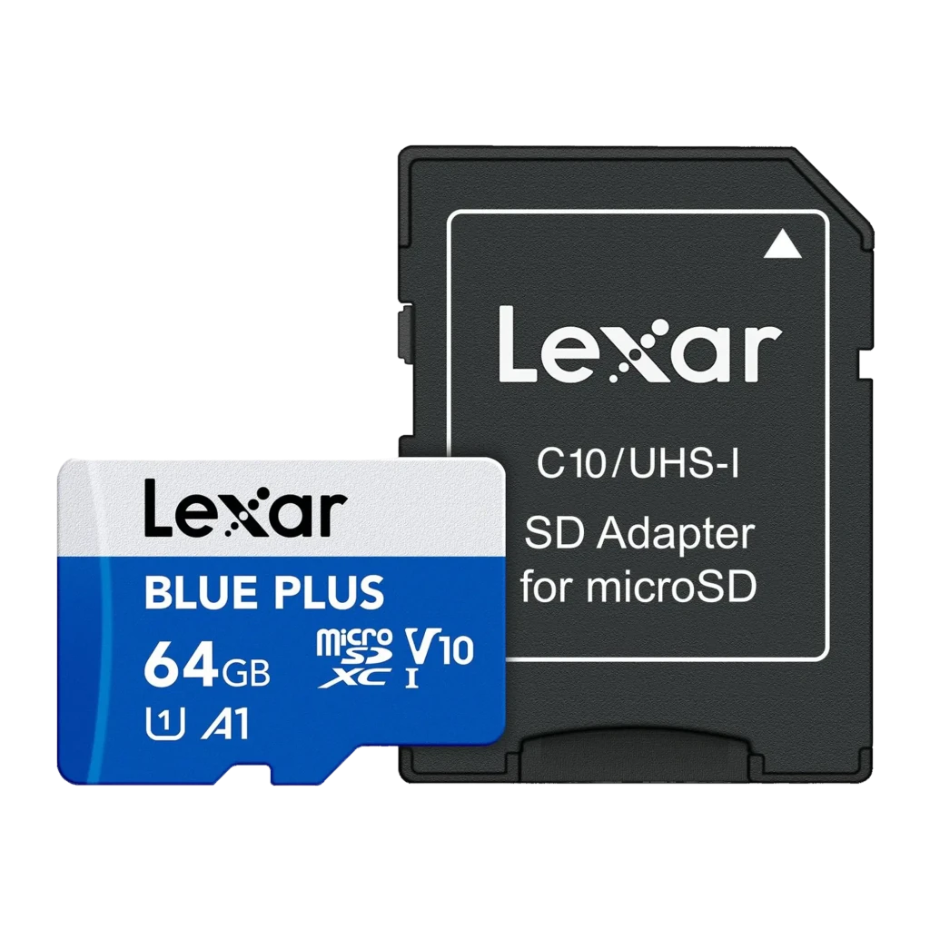 Tarjeta microSD Lexar Blue Plus 64GB V10 A1 UHS-I 100MB/s, detalle: tarjeta azul y blanca junto a adaptador SD negro