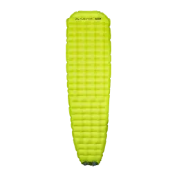 Matelas Gonflable Flextail Tiny R09 AVS Momie Vert, vue de face: forme momie gonflée, texture grille et valves à la base