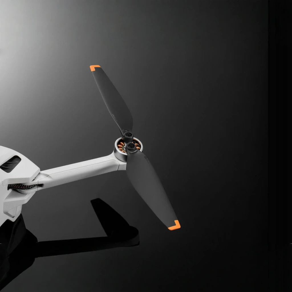 DJI Hélices Mini 3 / Lito 1 X1 15,2 cm diámetro 0,9 g por hélice Gris, en uso: hélice tripala gris con puntas naranjas
