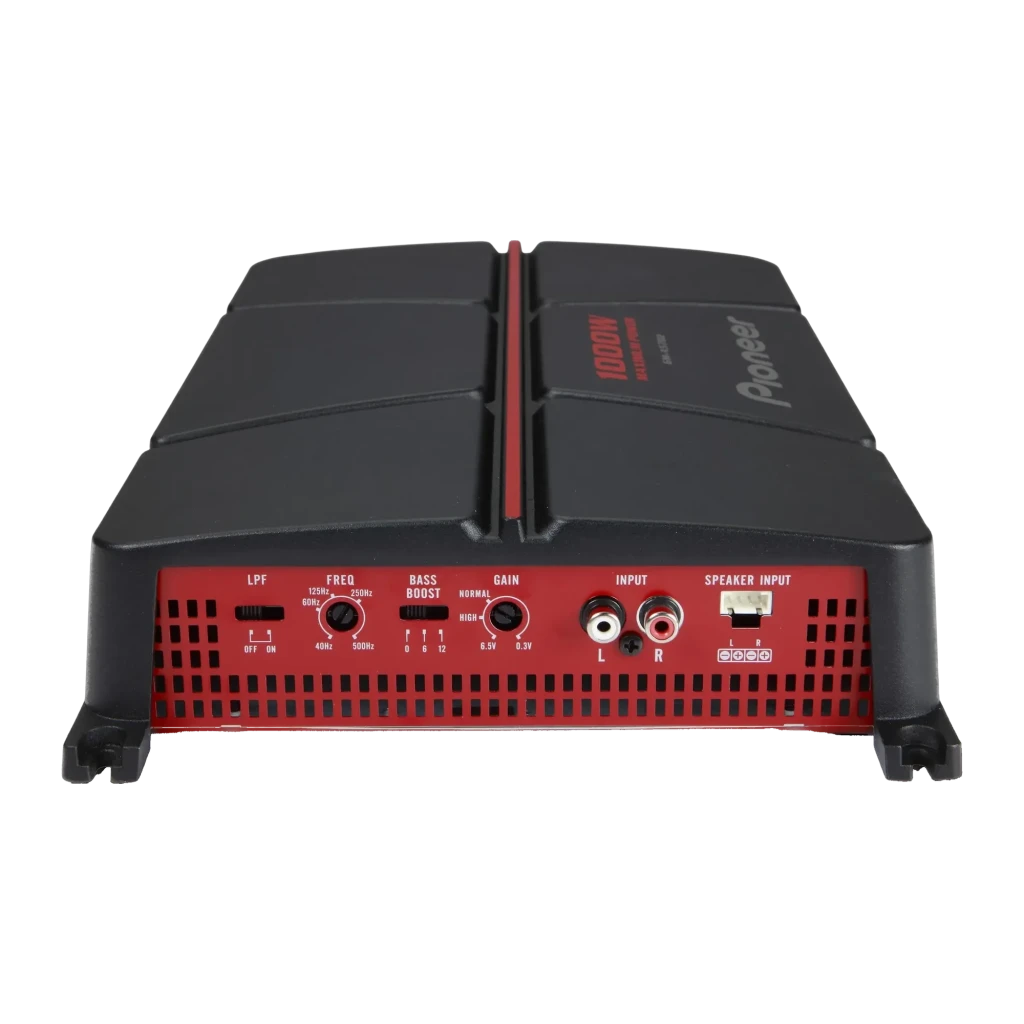 Amplificateur automobile Pioneer 2 canaux 1000W RMS GM-A5702, détail: panneau rouge avec LPF, Bass Boost, Gain, entrées L/R