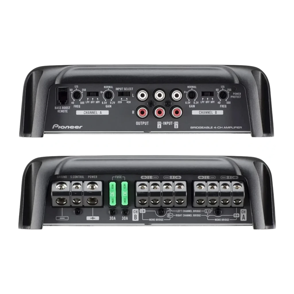 Amplificateur voiture Pioneer 4 canaux 400W RMS x4 Noir GM-D9704, détail: panneaux latéral et arrière avec entrées RCA