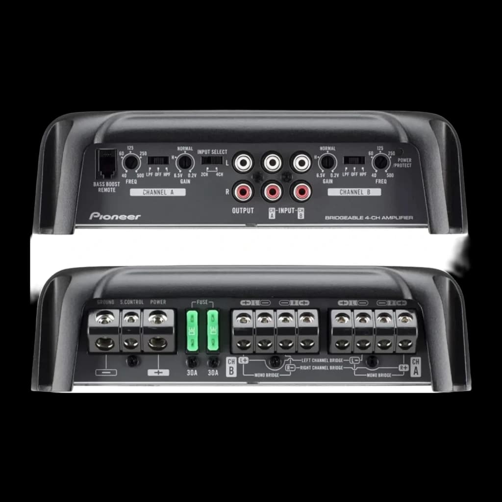 Amplificateur voiture Pioneer 4 canaux 400W RMS x4 Noir GM-D9704, détail: panneaux latéral et arrière avec entrées RCA
