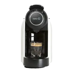 Máquina de Cápsulas Delta Q Qool Evolution 1L 19bar 1200W Branco, detalhe: copo de espresso sob o dispensador com crema