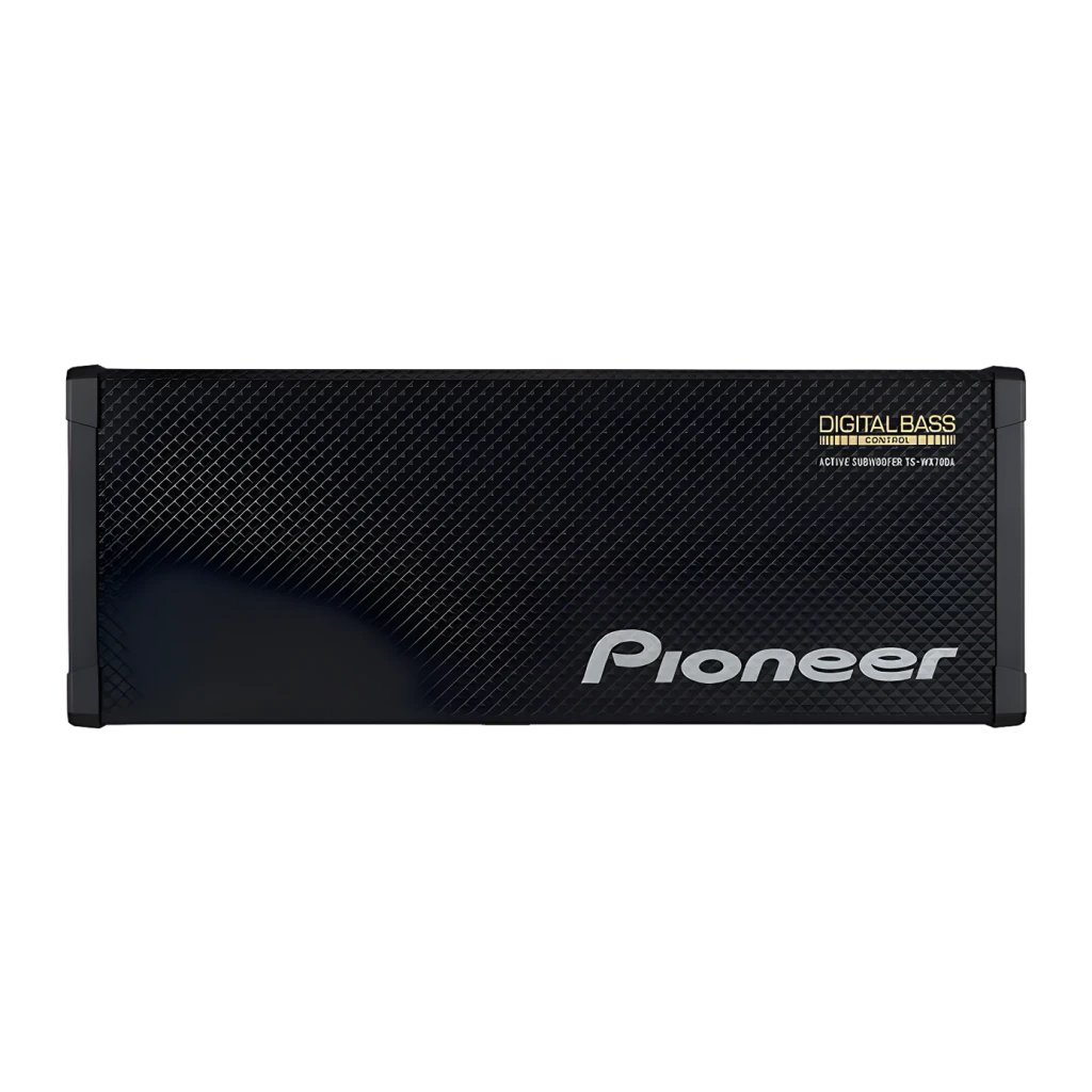 Caisson de basses voiture Pioneer 100W RMS Noir TS-WX70DA, détail: grille avant texturée avec logo Pioneer et étiquette