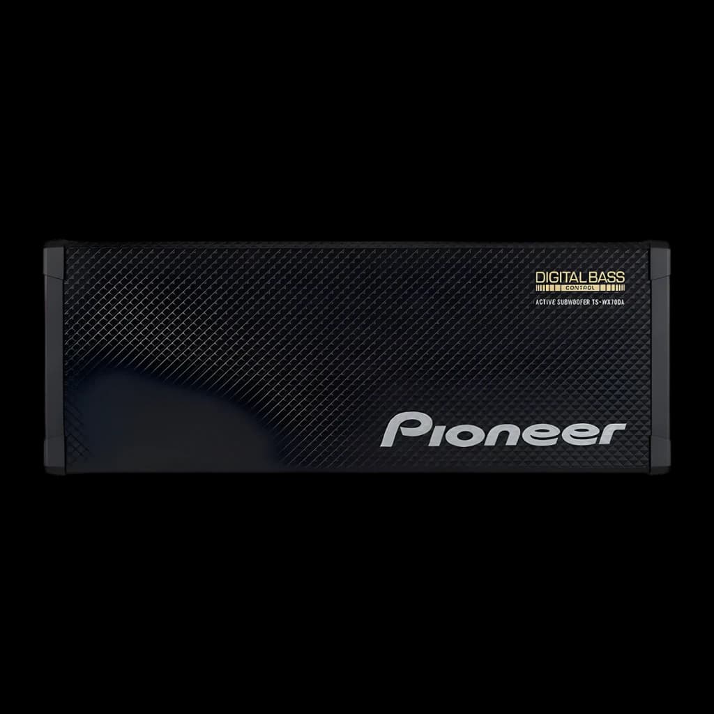 Caisson de basses voiture Pioneer 100W RMS Noir TS-WX70DA, détail: grille avant texturée avec logo Pioneer et étiquette