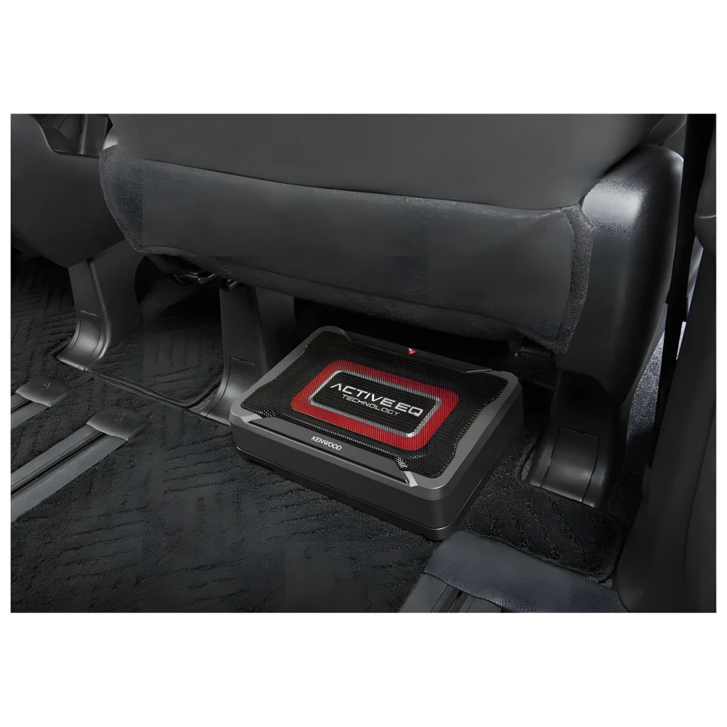 Caisson de basse voiture Kenwood Actif Classe D 160W RMS Noir KSC-PSW7EQ, placé sous siège arrière habitacle