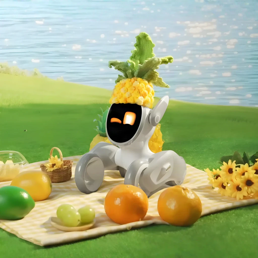 Déguisement Tricot Loona Premium Pineapple en utilisation: robot en costume ananas lors d'un pique-nique avec fruits