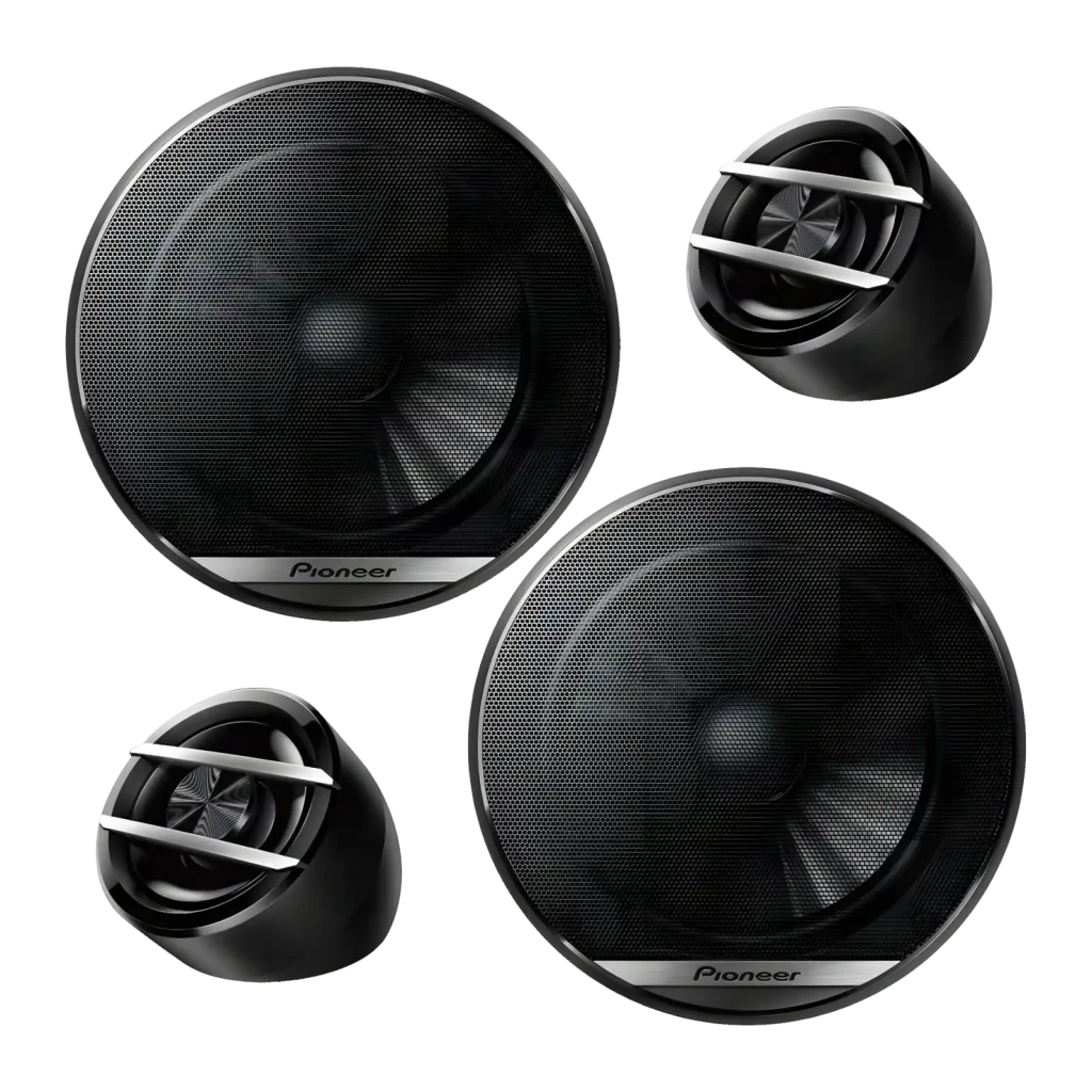 Altavoces de coche Pioneer 2 vías 45W RMS Negro TS-G170C, vista frontal: dos woofers y dos tweeters sobre fondo negro