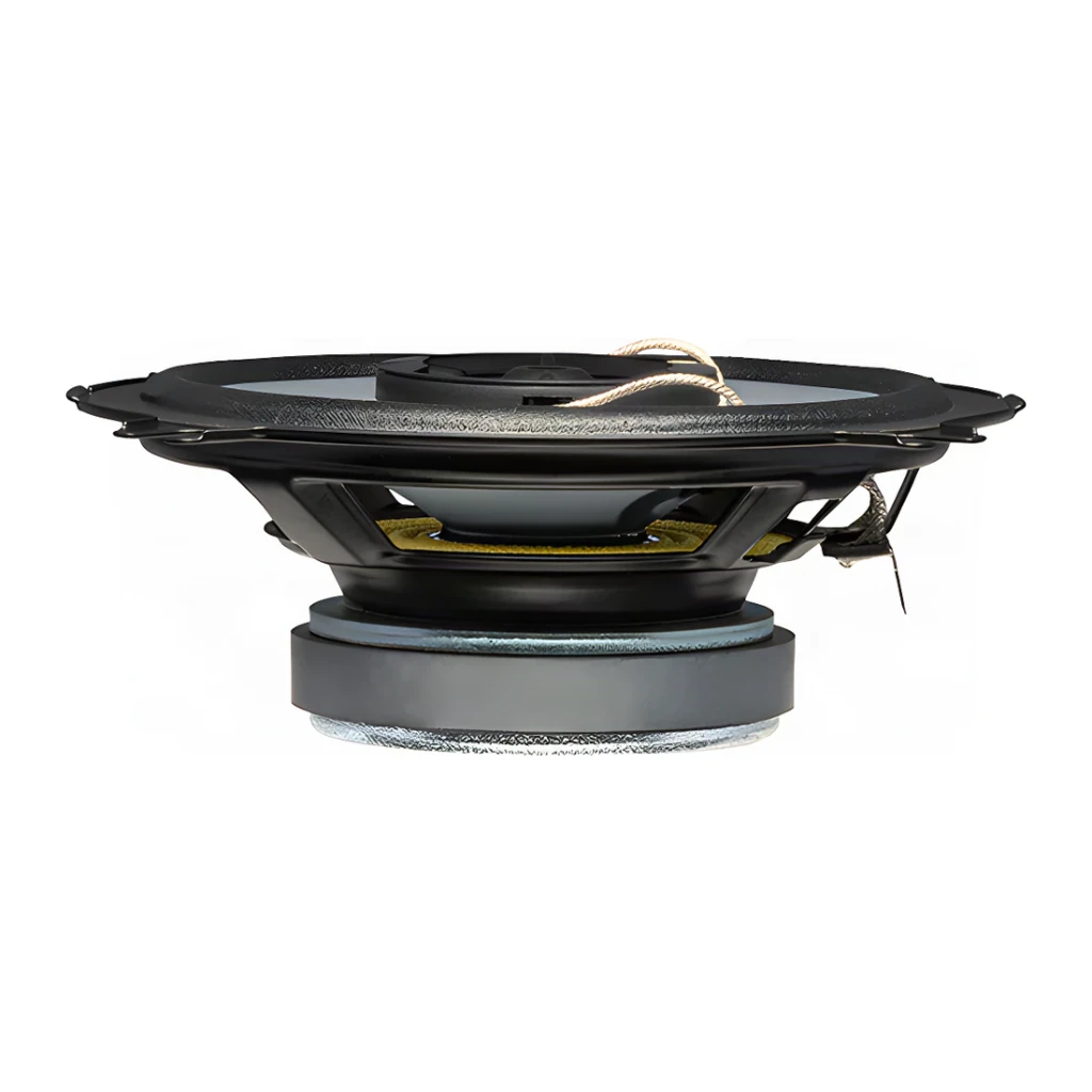 Altavoces de coche Kenwood 2 vías 30W RMS Negro KFC-S1367, vista lateral: cesta, imán y bobina amarilla visibles